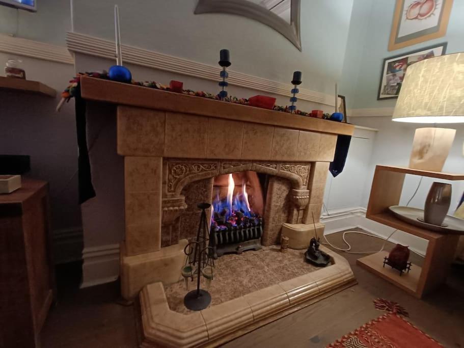 Big Fireplace Aga Hot Tub Wet Room Barn Garage Llanelli Buitenkant foto